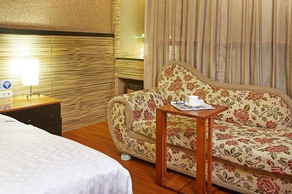 ปร้าก สปริง บูทิก โฮเต็ล Motel Liujia ภายนอก รูปภาพ