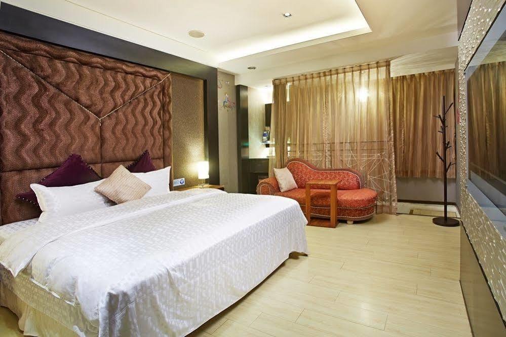 ปร้าก สปริง บูทิก โฮเต็ล Motel Liujia ภายนอก รูปภาพ